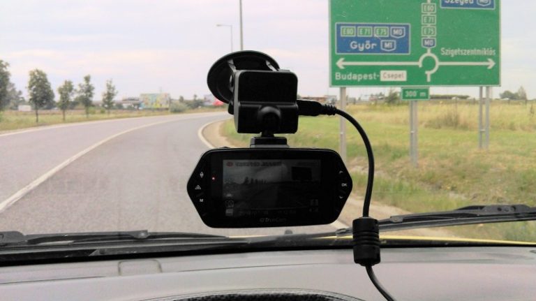 Truecam A4 autós menetrögzítőt próbáltunk