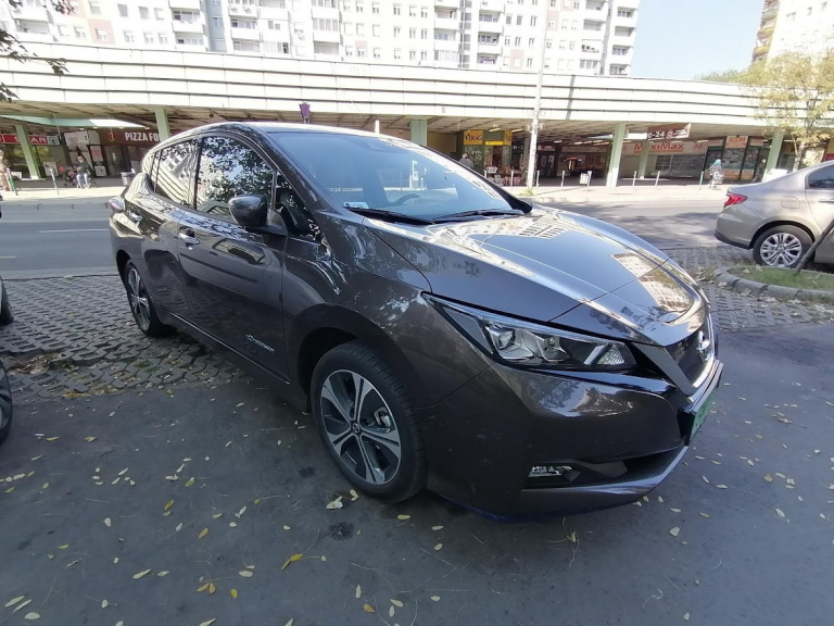 Nissan Leaf 385km