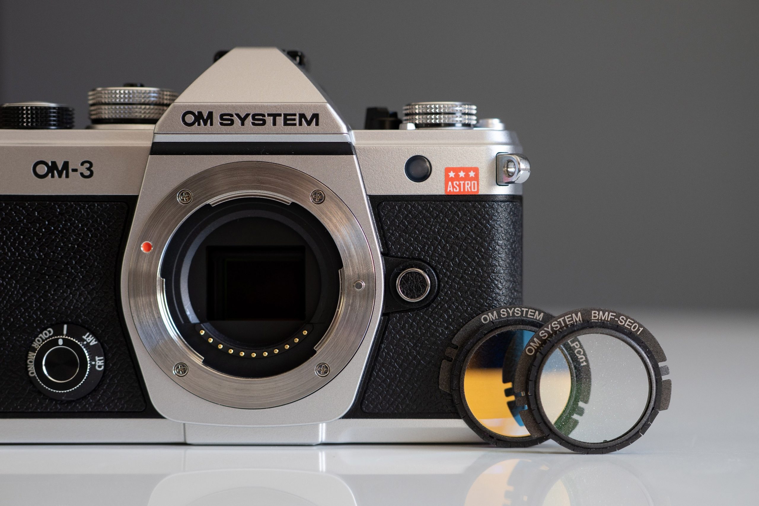 OM System OM-3 Astro fényképezőgép és a szűrőbetétek